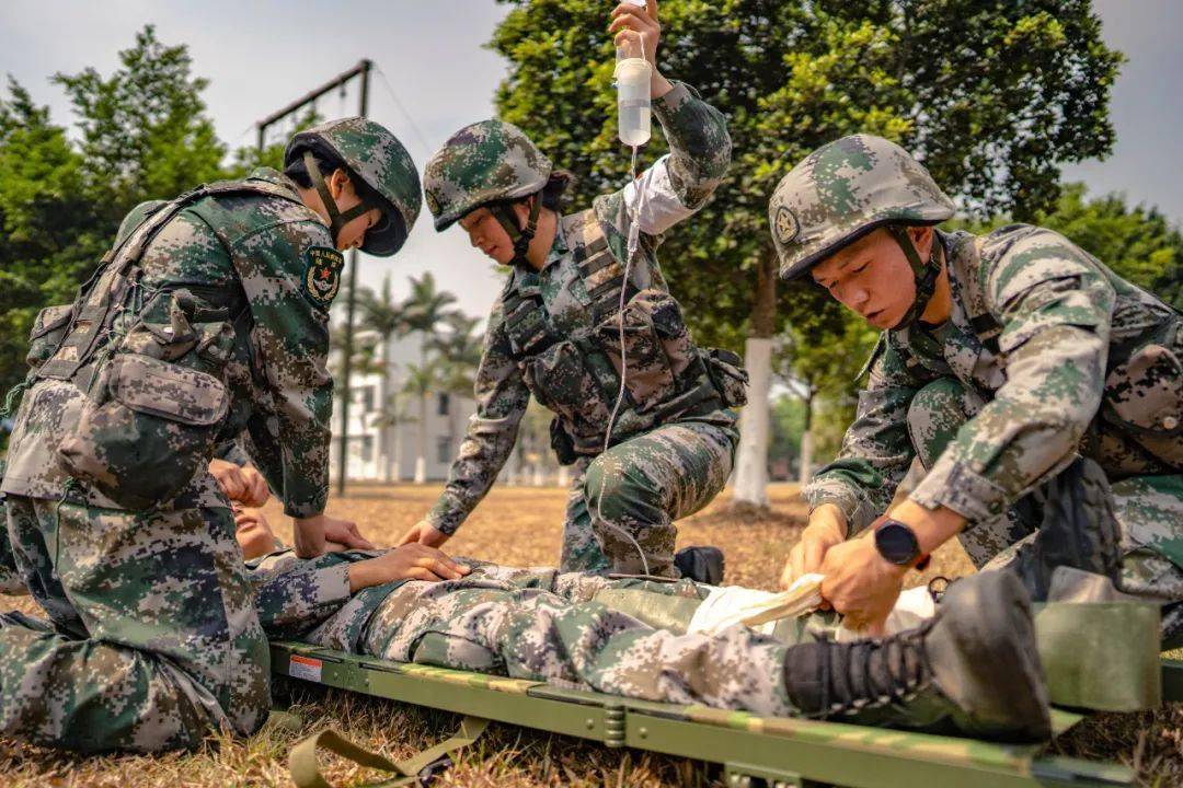 突出部战役电影_1944凸出部战役修改器_1944:凸出部战役