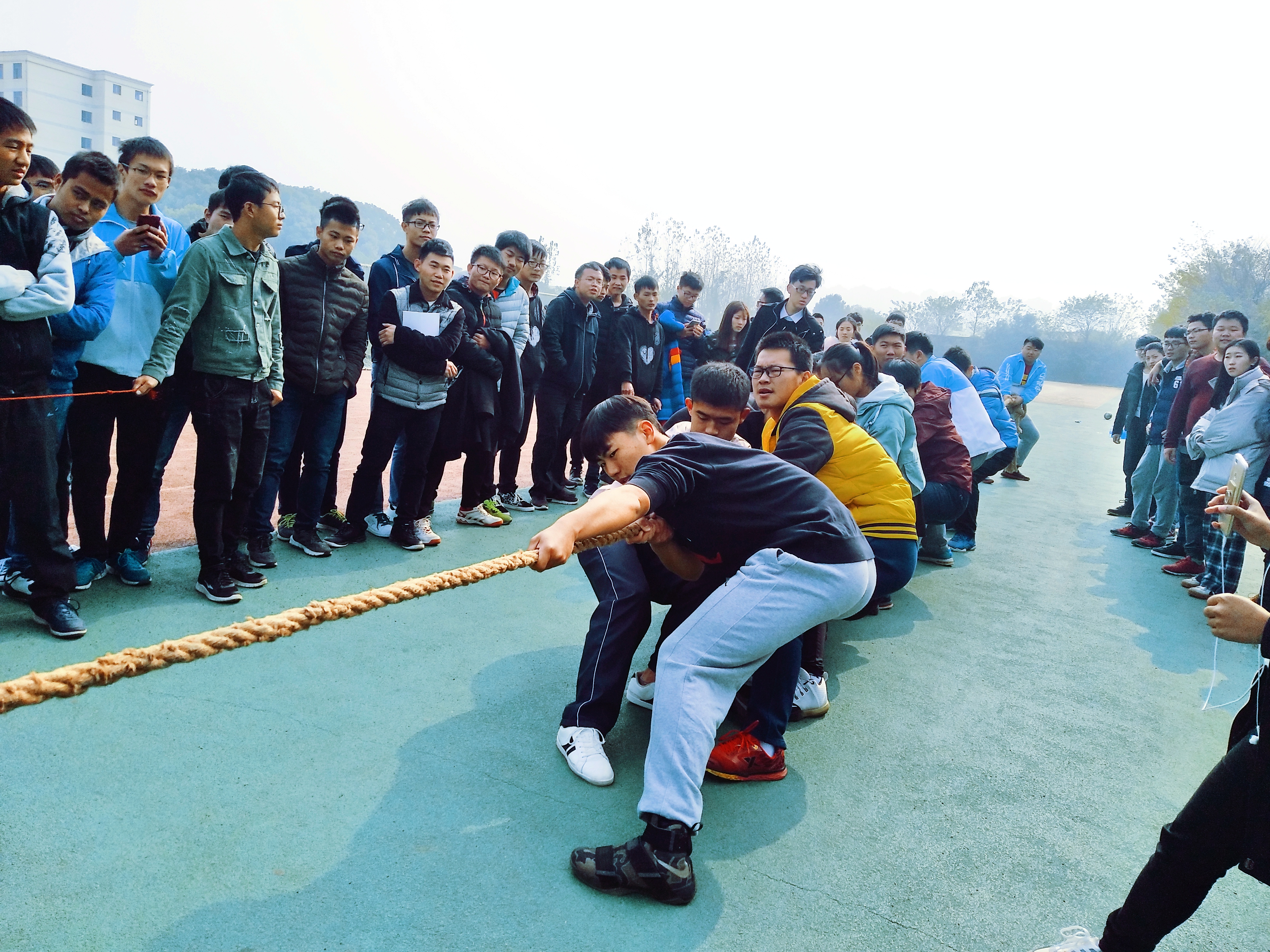 eda课程设计拔河游戏_拔河游戏方案设计_拔河游戏课件