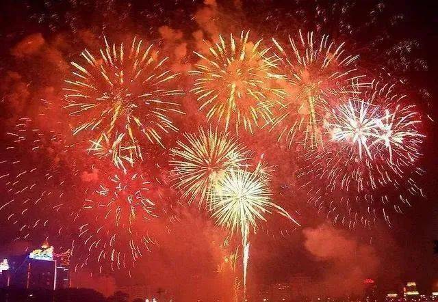 烟花爆竹安全管理条例_烟花爆竹爆炸属于化学爆炸吗_爆竹烟花
