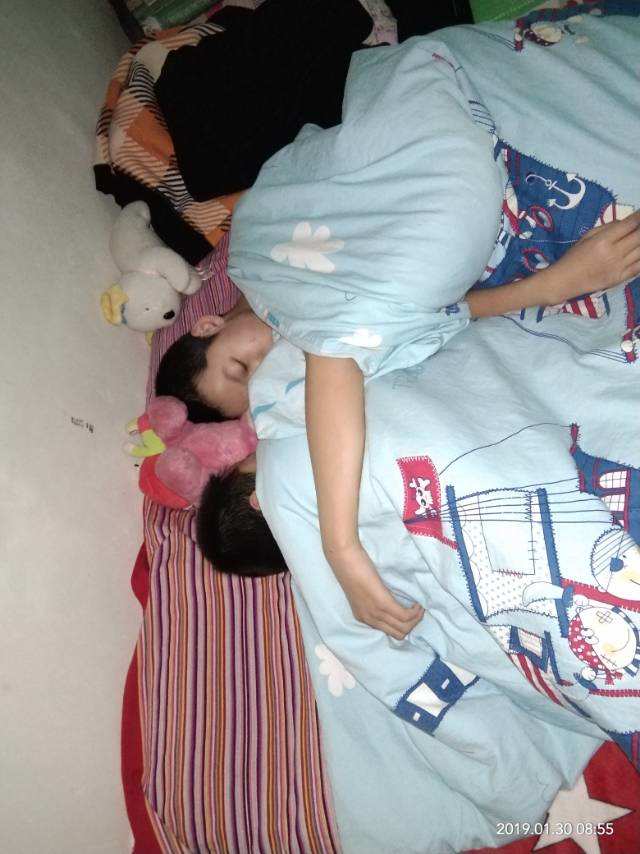 色哥哥妹妹撸师爷_姐姐妹妹哥哥操撸开苞_哥哥碰妹妹撸爸爸干
