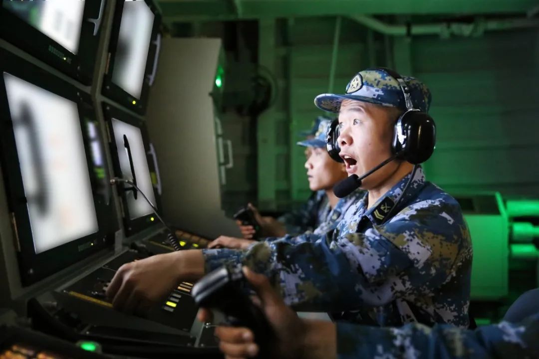 明日方舟资深干员tag搭配_电信外线员真心难干