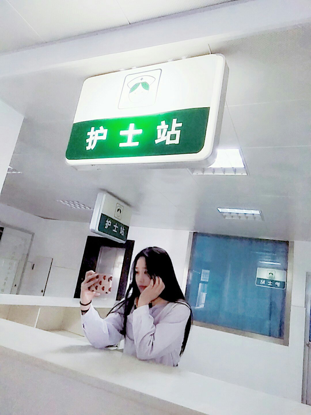白小飞变成吸血鬼_寂寞游戏 我叫白小飞_尸兄白小飞变吸血鬼