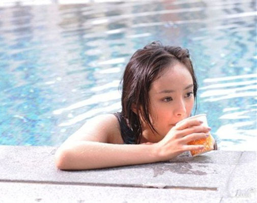 美女比基尼高清图片_杨幂比基尼脱毛图片_杨幂比基尼高清图片