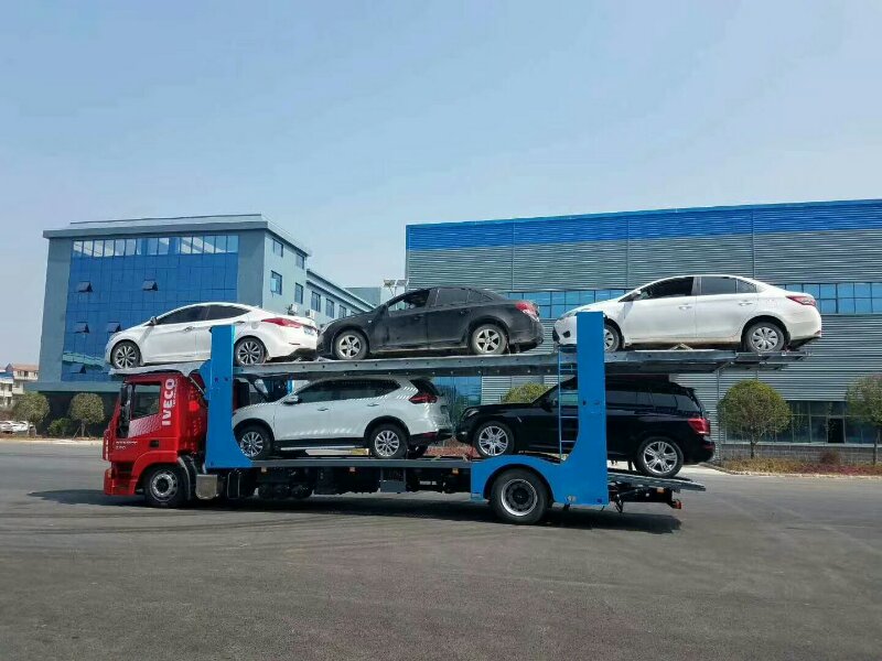 大半挂拉小汽车游戏_牵引挂车游戏_大挂车游戏大挂车