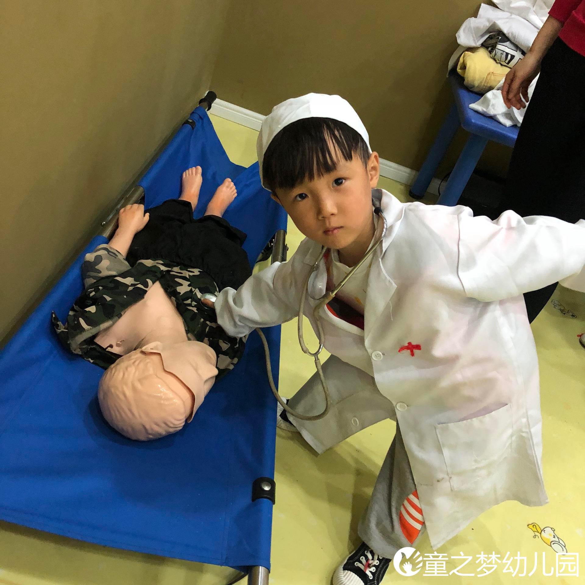 中班幼儿的角色游戏_幼儿园中班角色游戏_中班角色幼儿游戏教案