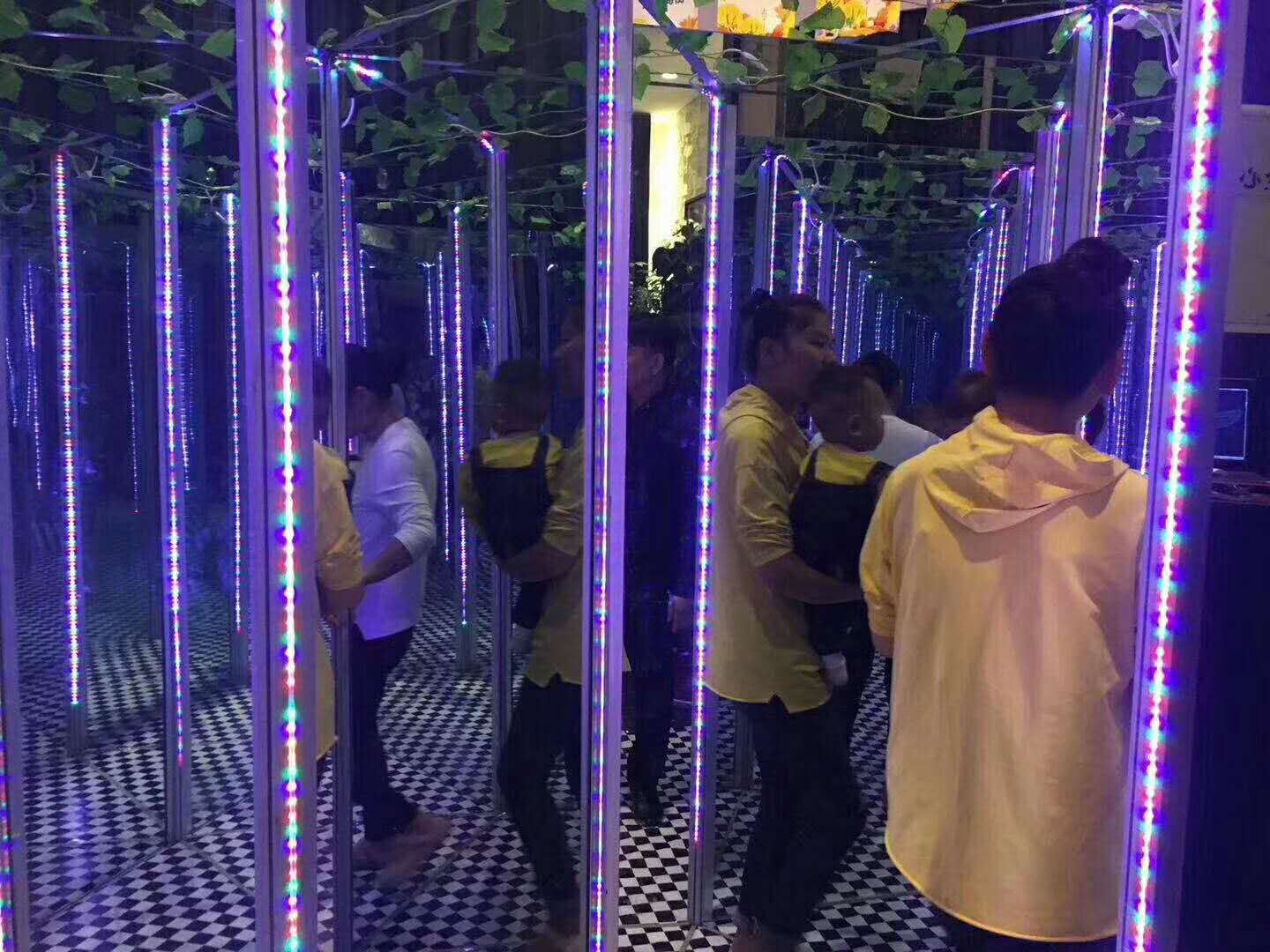 文字密室逃脱镜子世界_假面骑士镜子世界_镜子世界