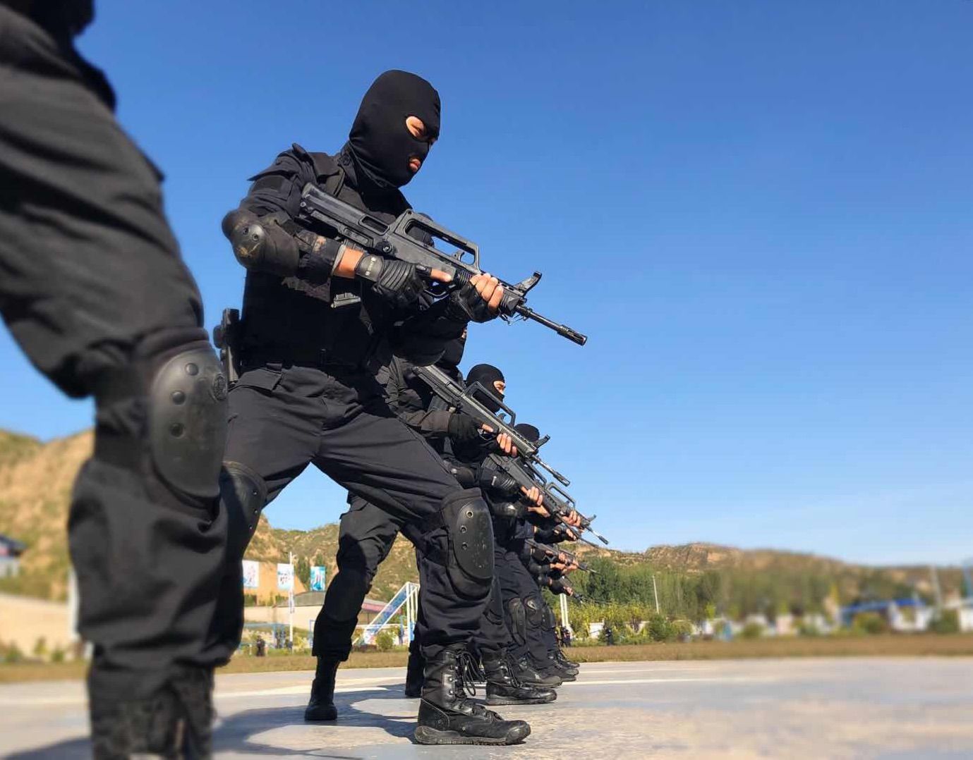 特警反恐队版手机游戏叫什么_反恐特警队下载下载_反恐特警队手机版游戏