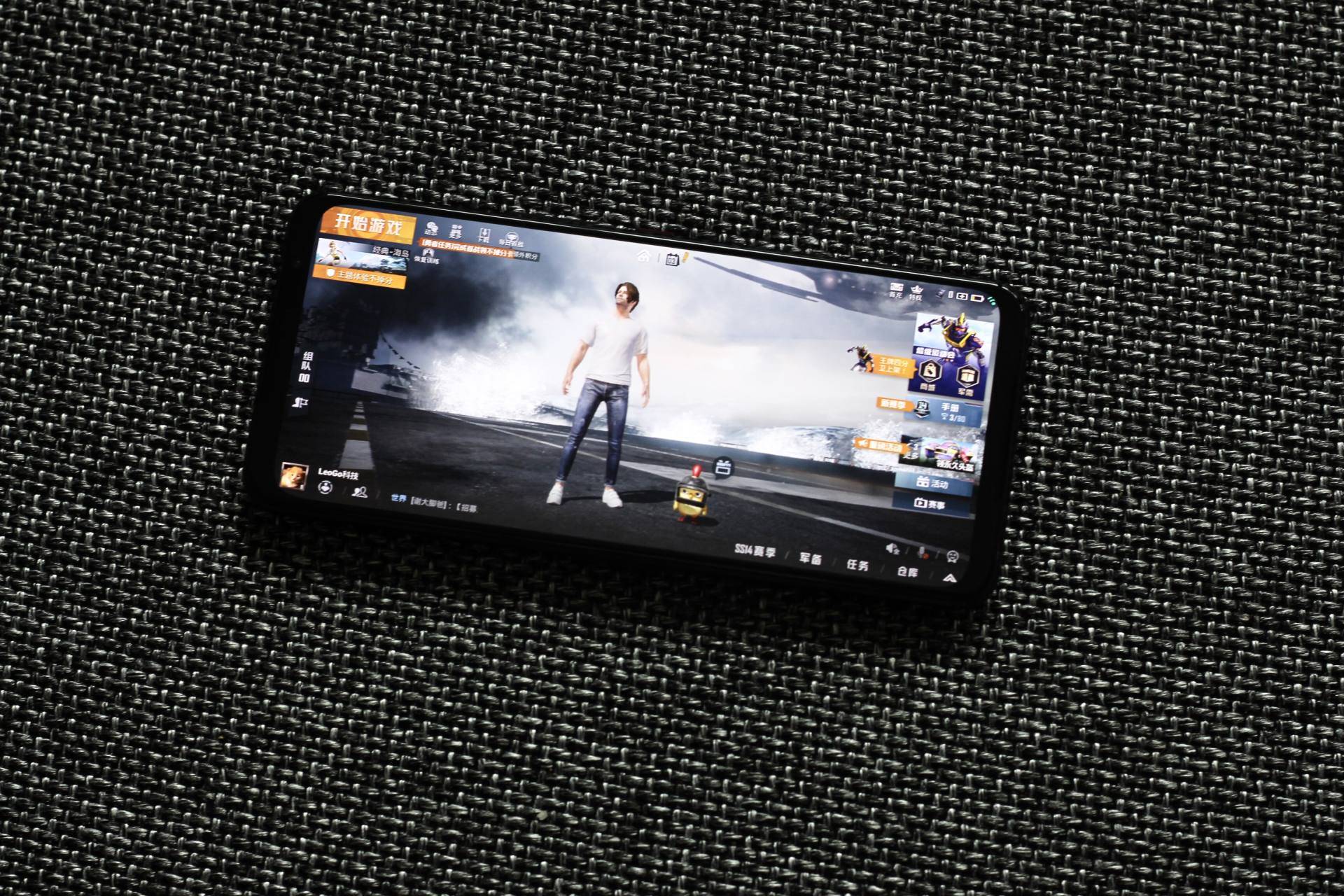 手机游戏松鼠弹跳_手机游戏送手机是不是真的_sony 4k手机游戏