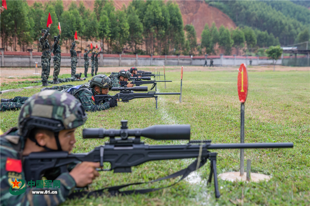 2d手机射击游戏_2d射击手游独立游戏_2g左右的手机射击游戏