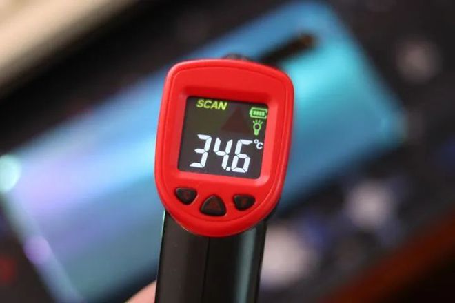 打游戏费手机吗_手机玩收费游戏_打手机游戏真的可以赚钱吗