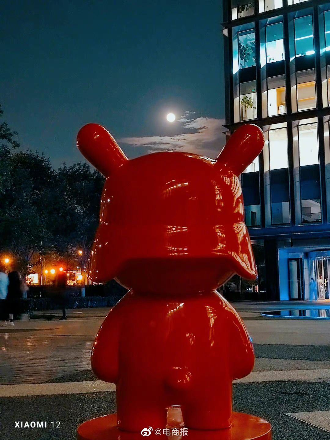 iphone怎么拍月亮_月亮拍照姿势_月亮拍摄参数