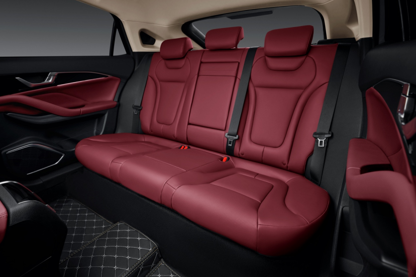 outlanderphev_丰田priusphev_摩卡phev