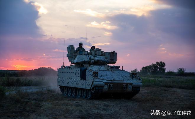 装甲师是什么兵种_装甲师厉害吗_第六装甲师游戏下载手机版