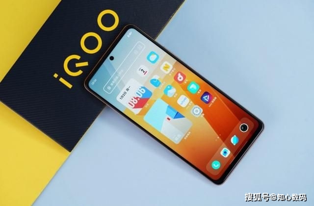 手机电池打游戏能用多久_500元打游戏大电池手机_电池容量大的游戏手机