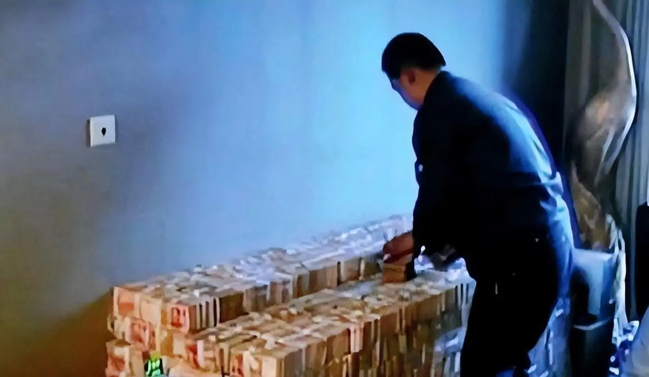 暴君玩手机游戏视频_暴君玩手机游戏_暴君玩手机游戏是哪一集