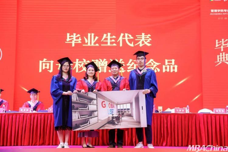 房车生活模拟器游戏_房车小游戏_房车生活手机游戏